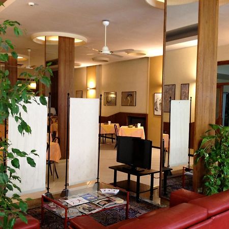 Hotel Milano Pistoia Exterior foto