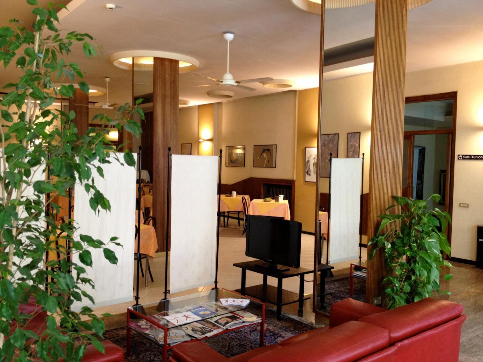 Hotel Milano Pistoia Exterior foto