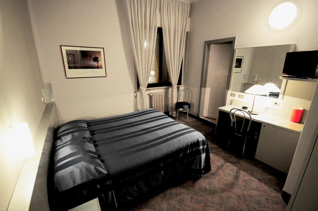Hotel Milano Pistoia Exterior foto